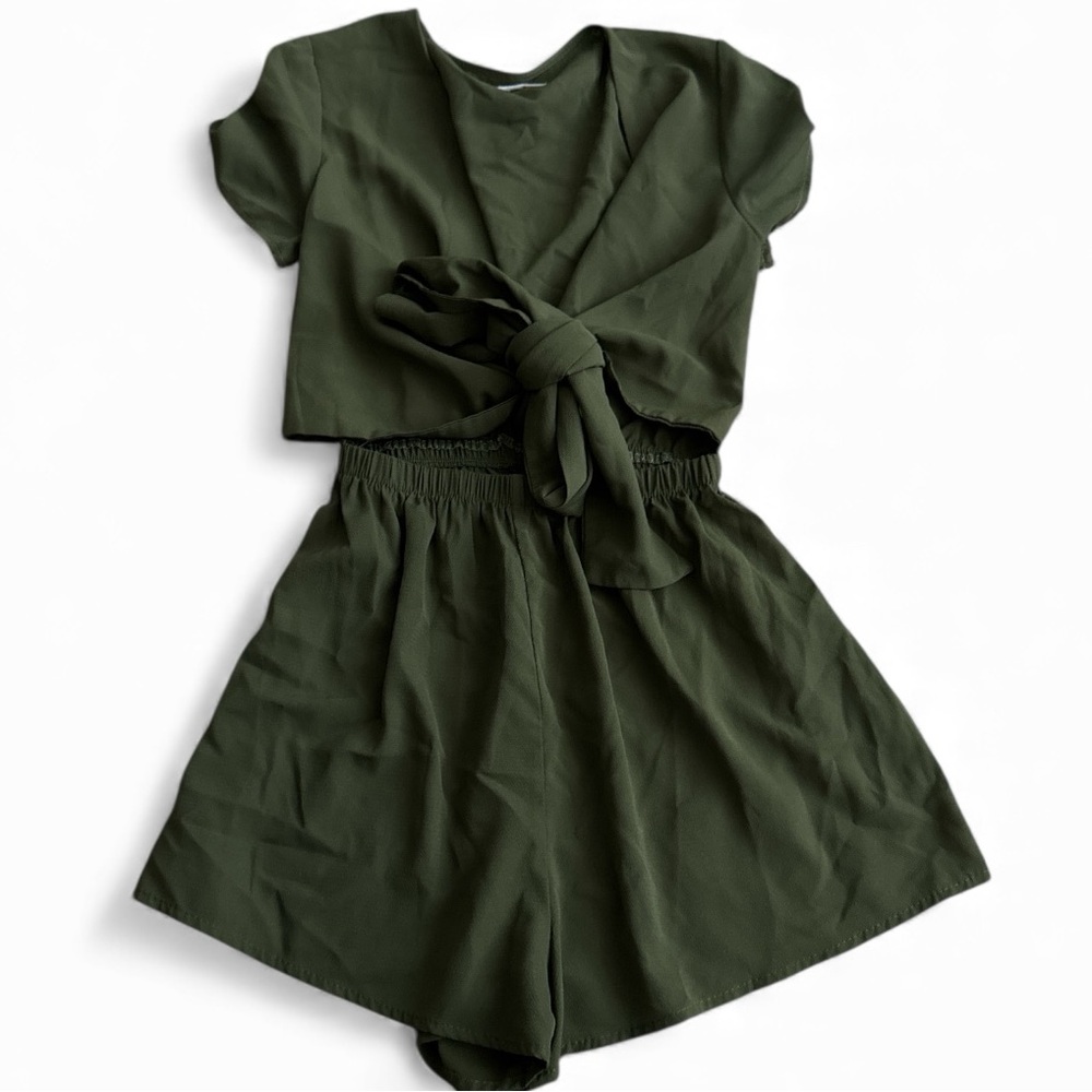 REVERSE ROMPER - Picture 2 of 6